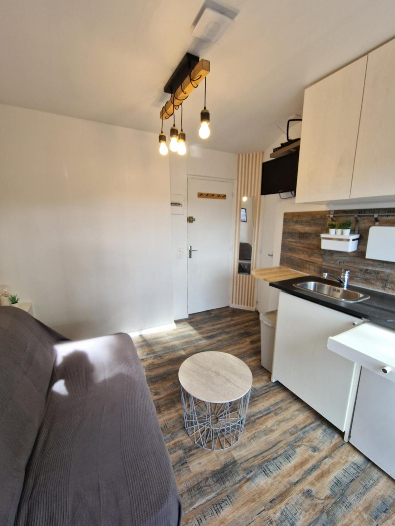 Les Sablettes Front De Tour Fernand Pouillon Provence Apartment La Seyne-sur-Mer